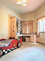 Glasgow Road (D19), Terrace #170220182